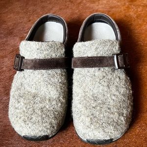 Merrell Encore Groove Wool Taupe Brown Mules